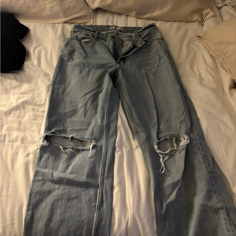 Abercrombie curve love, low rise, baggy jeans
